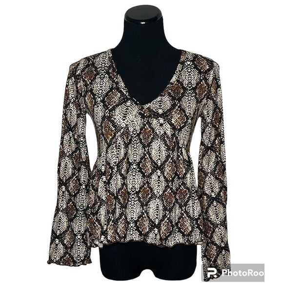 Livi By‎ Olivia Rae Long Sleeve Medium V Neck Shirt animal print - Picture 1 of 5